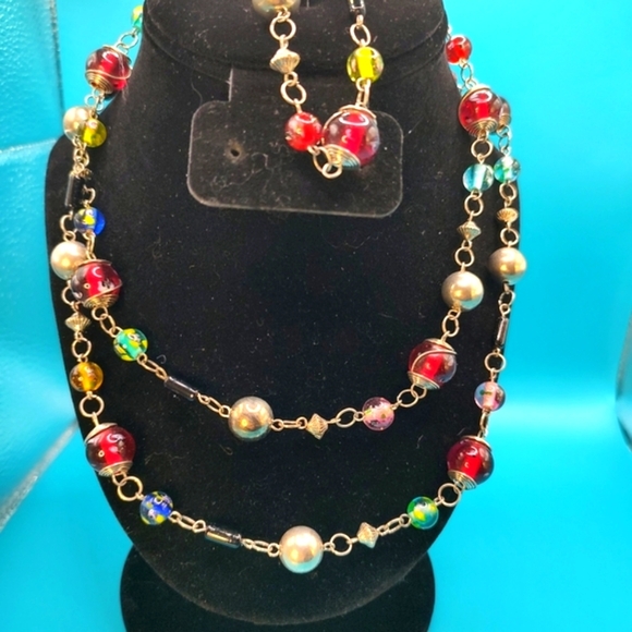 Boutique Handmade Beaded Necklace and Bracelet! - Picture 6 of 12